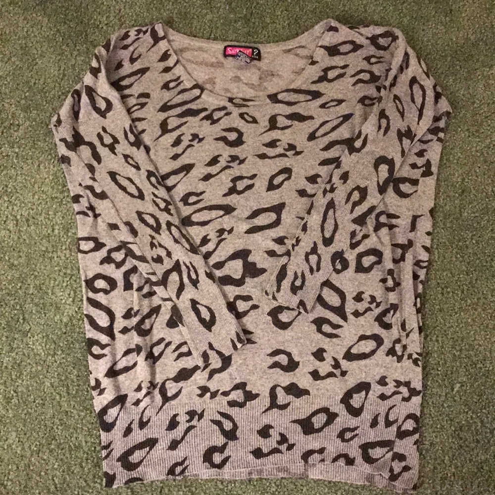 Gray/Black Light Weight Sweater